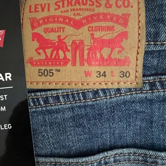 *NWT* Levi’s 505™ Classic Straight Leg Jeans - 34" x 30" - Picture 4 of 7